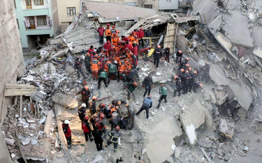 Turcja: coraz więcej ofiar trzęsienia ziemi