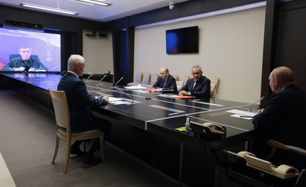 Telekonferencja z udziałem Władimira Putina i Aleksandra Smirnowa, gubernatora regionu kurskiego
