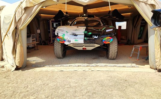 Tak wyglądają boksy zespołów wyścigowych w Extreme-E