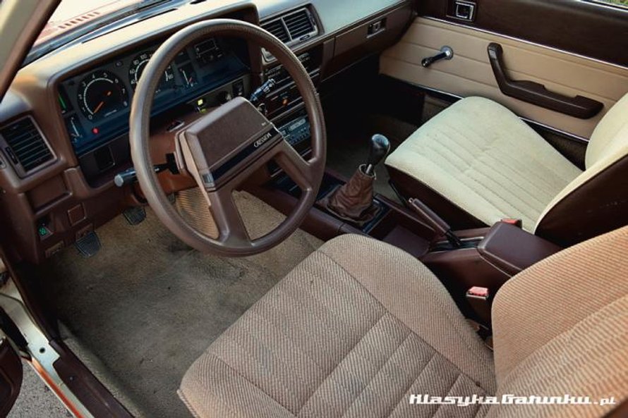 To druga generacja modelu wytwarzanego przez 20 lat, od 1973 roku.