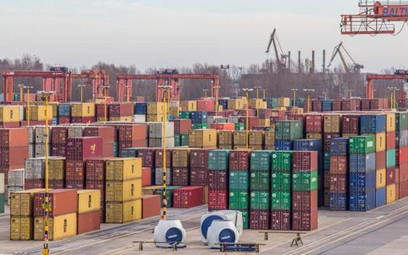 Polskie porty inwestują w przeładunki kontenerów