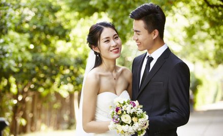 Japonia: Rząd będzie płacić nowożeńcom, by rodziło się więcej dzieci