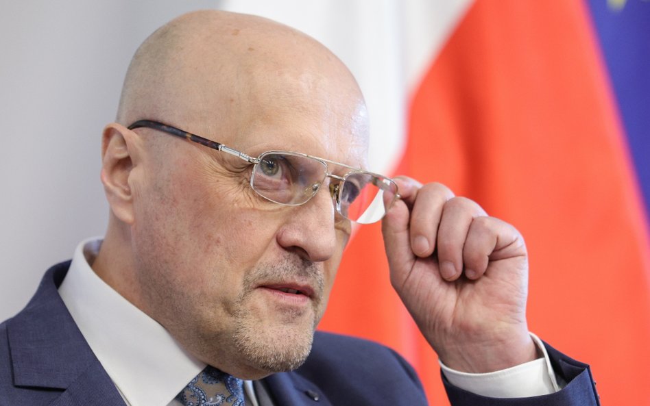 Prezes GUS Marek Cierpiał-Wolan na konferencji prasowej w Głównym Urzędzie Statystycznym w Warszawie