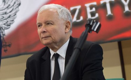 Sondaż. PiS prowadzi, Razem w Sejmie