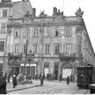 Rynek i Plac Mariacki w przedwojennym Lwowie. Widoczne są: kamienica Lubomirskich pod nr 10 (od 1895