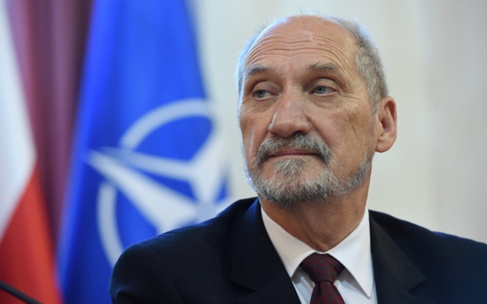 Szef MON Antoni Macierewicz