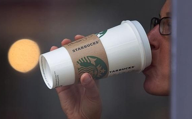 Starbucks zamknął już połowę swoich lokali w Chinach z powodu koronawirusa.
