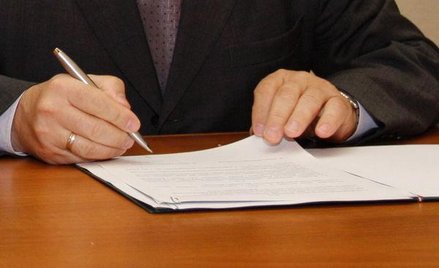 Pierwszy pozew o bezterminowy angaż