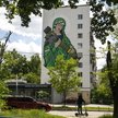 Mural „Św. Javelina”, symboliczna postać Madonny trzymającej amerykański pocisk przeciwpancerny Jave