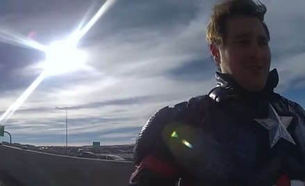 Mężczyzna, zatrzymany na autostradzie do Denver