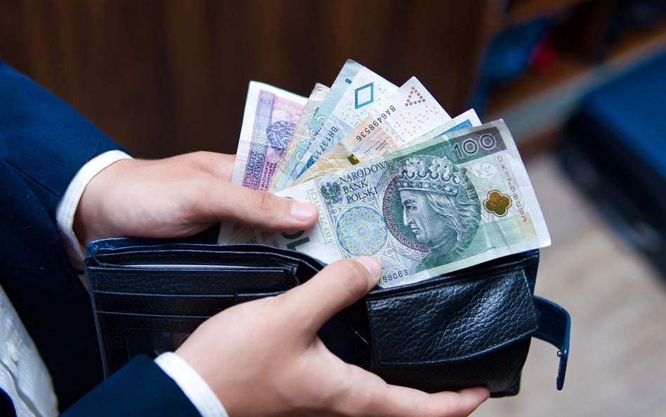 Tyle zarabiają Polacy według nowych danych GUS