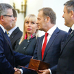 Bronisław Komorowski, Elżbieta Bieńkowska, Donald Tusk i lider PSL Janusz Piechociński. Dotąd kwesti