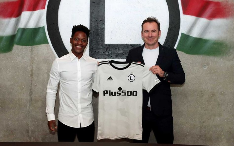 Legia Warszawa wciąż się zbroi