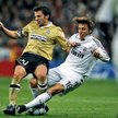 Alessandro Del Piero (z lewej) strzelił wczoraj Realowi Madryt dwa gole