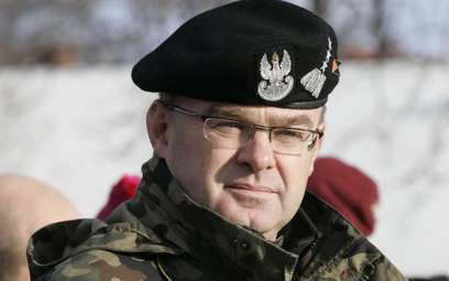 Generał Waldemar Skrzypczak: Służby mogą zniszczyć każdego