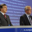 Szef KE Jose Manuel Barroso i komisarz polityki gospodarczej Olli Rehn