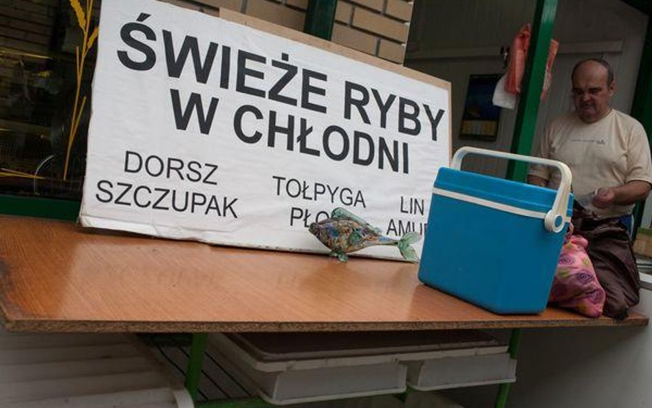 Właściciele straganów, sprzedając zepsutą żywność ryzykują także więzieniem