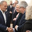 Premier Donald Tusk (L), minister przemysłu Marzena Czarnecka (2P) i minister rolnictwa i rozwoju ws