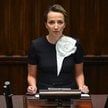 Nowo wybrana Rzecznik Praw Obywatelskich Sylwia Gregorczyk-Abram składa śłubowanie na sali plenarnej