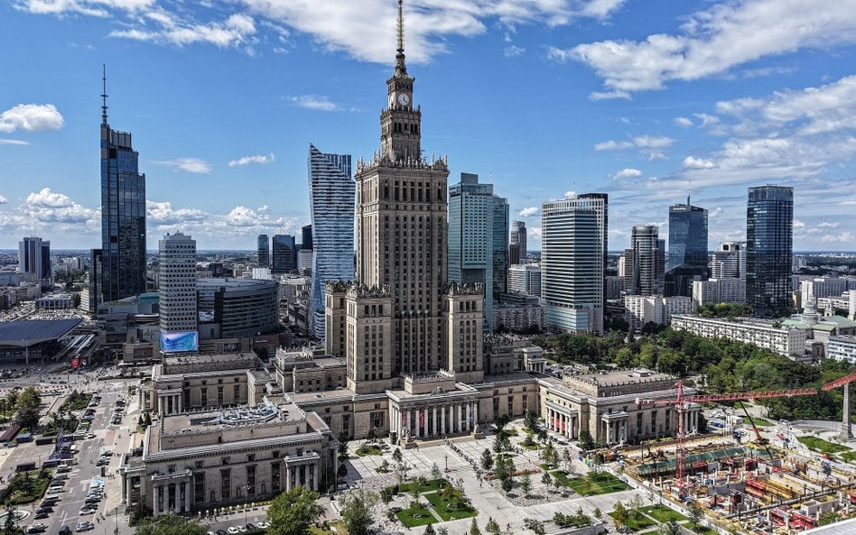 Międzynarodowym zespołem A-A Collective, który przygotował projekt Placu Centralnego, kierował Polak