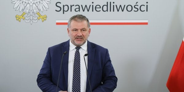 Reforma „ustawy kagańcowej”: neosędziowie odsunięci od spraw dyscyplinarnych