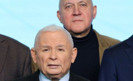 Prezes Prawa i Sprawiedliwości Jarosław Kaczyński oraz europoseł PiS Joachim Brudziński