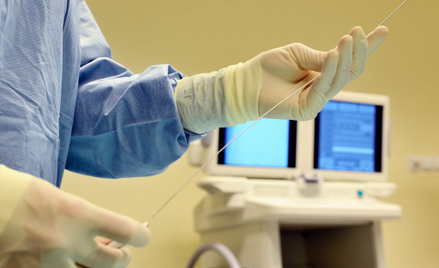 Po decyzji NFZ o cięciu kosztów kliniki zamykają oddzialy kardiologiczne