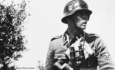 Oberscharführer SS, członek specjalnej jednostki Germanica, podczas kampanii we Francji w 1940 roku