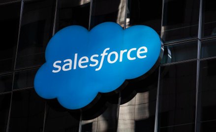 The Guardian: Salesforce zaostrza konkurencję