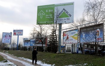 Czy wreszcie zostanie powstrzymany chaos estetyczny w Warszawie? Uchwała krajobrazowa ma trafić do R