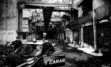 Scampia, supermarket rozpaczy