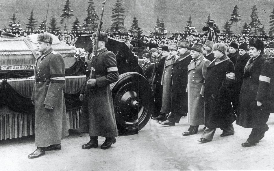 Na uroczystościach pogrzebowych Józefa Stalina, które odbyły się 9 marca 1953 r. w Moskwie, nie mogł