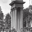 Mauzoleum Józefa Bema w Tarnowie. Sześć kolumn i kamienny sarkofag