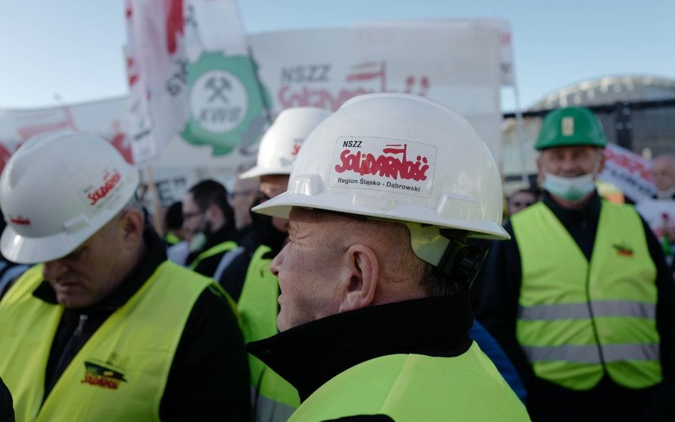 Solidarność protestuje w Luksemburgu przeciwko zamknięciu Turowa