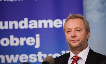 Osiągnięcie progu wezwania nie było trudne. Większość niezbędnych papierów zobowiązał się sprzedać p