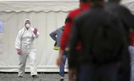 Niemcy: 70 zakażonych w ośrodku dla uchodźców