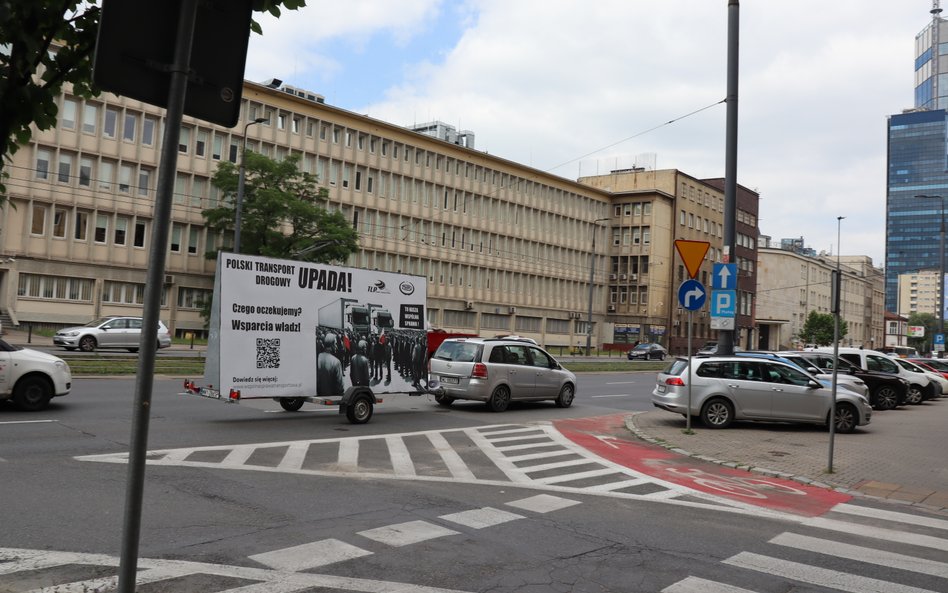 Trwa zapaść w rejestracjach ciągników siodłowych