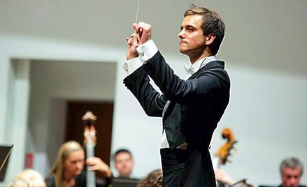 Jakub Chrenowicz będzie dyrygował koncertem Karłowicza