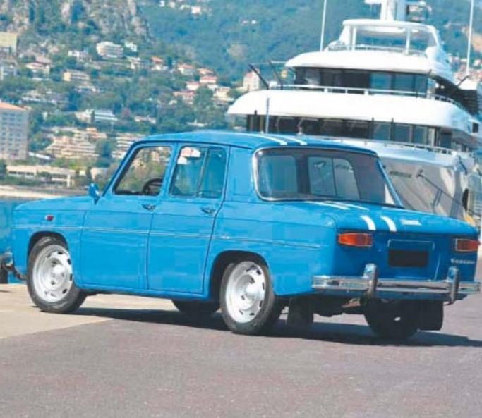 Charakterystyczne kolory to francuska tradycja dla aut sportowych.