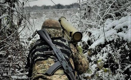 Wojna w śniegu i błocie. „Nadchodząca zima nie sprawi, by wojna zamarła”