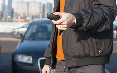 Odszkodowanie z autocasco: trzeba mieć dwa sprawne kluczyki do auta - wyrok SN