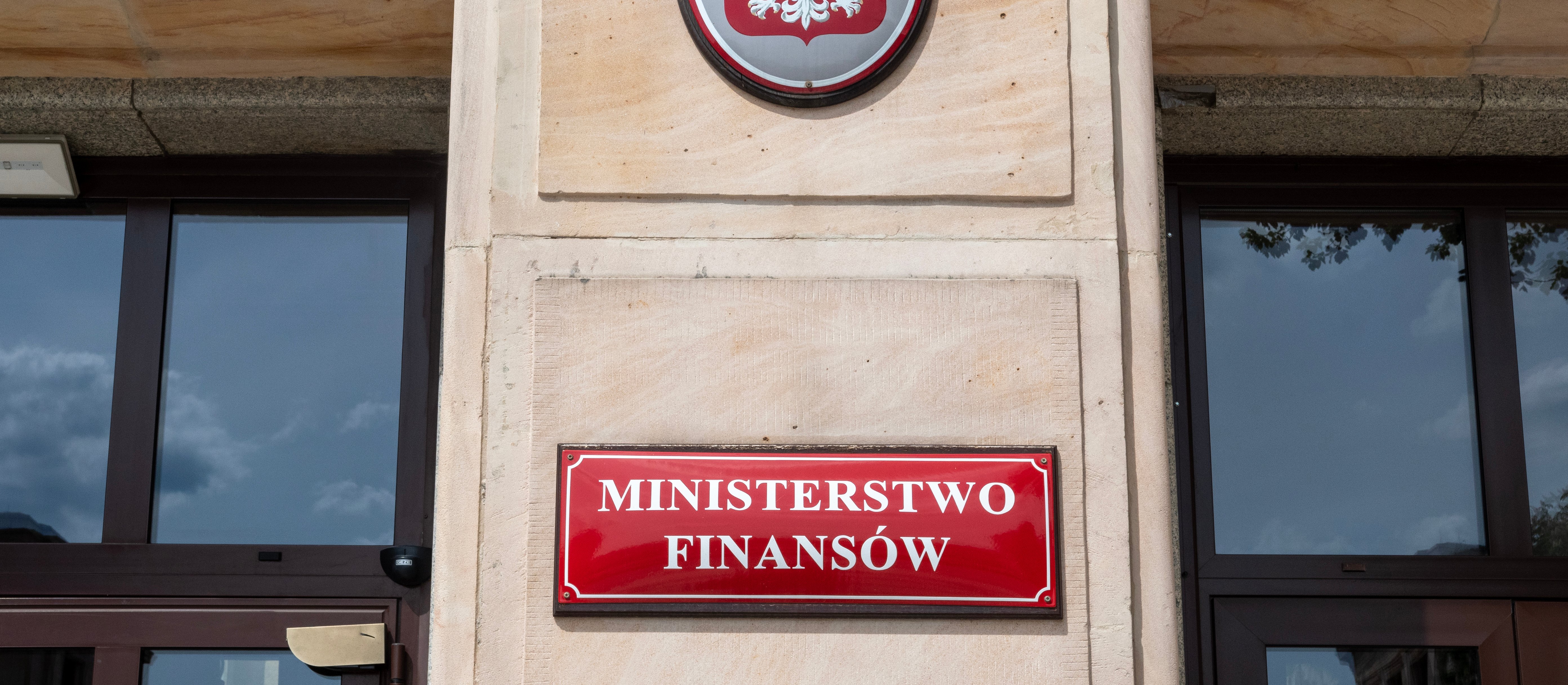 Polska pod coraz większą presją fiskalną. GUS podał dane o deficycie i długu