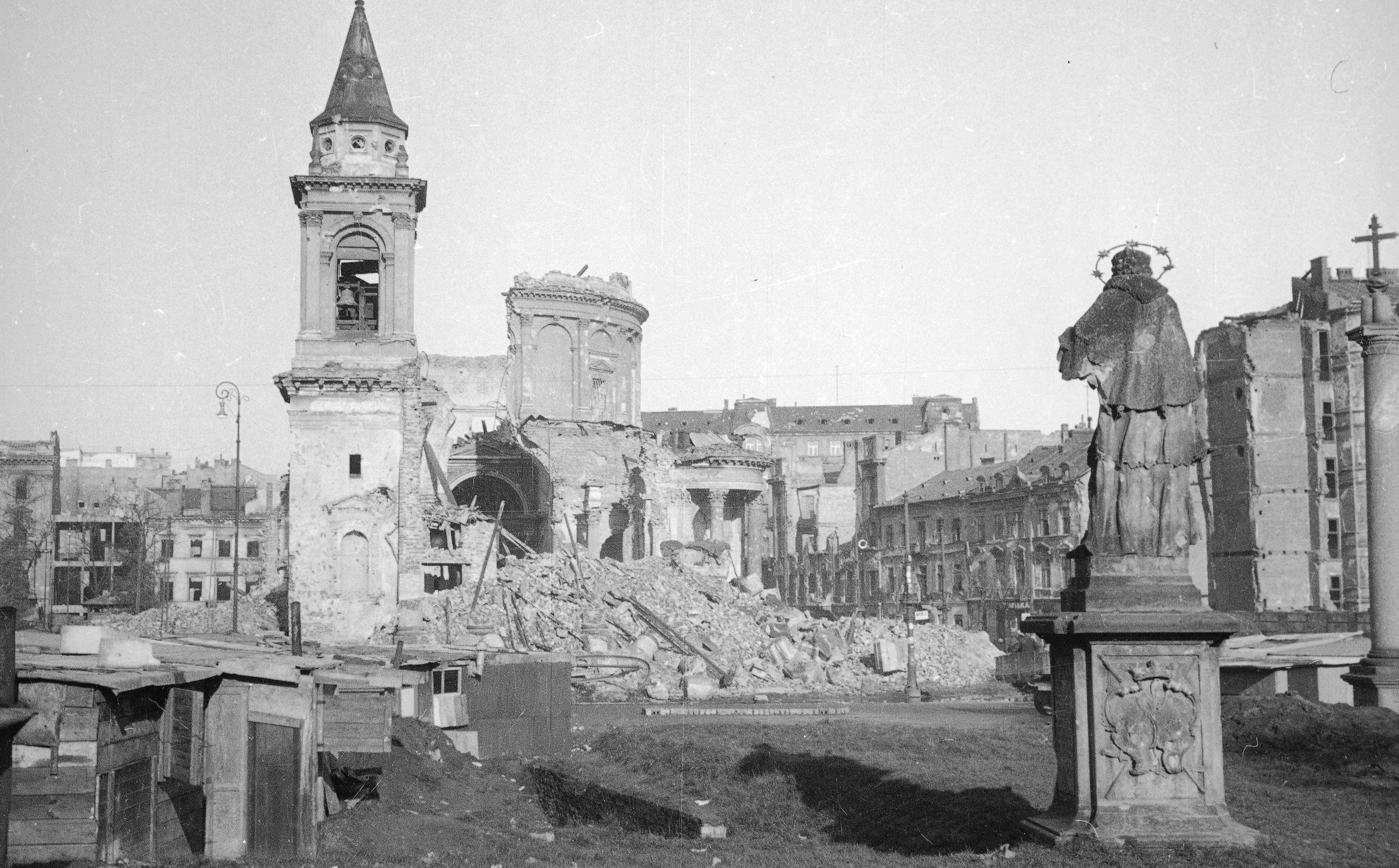 Warszawa powinna ubiegać się o setki miliardów złotych reparacji wojennych? Apel do Trzaskowskiego