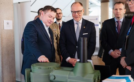 Andris Sprūds, minister obrony Łotwy (w środku), podczas konferencji pt. „Latvia–Poland Strategic De