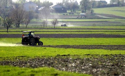 Ziemią kupioną od Agencji Nieruchomości Rolnej sprzedasz po 10 latach