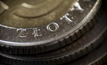 Słaby złoty, mocny wynik NBP