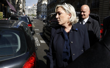 Wybory we Francji. Marcon prowadzi. Le Pen odrabia straty