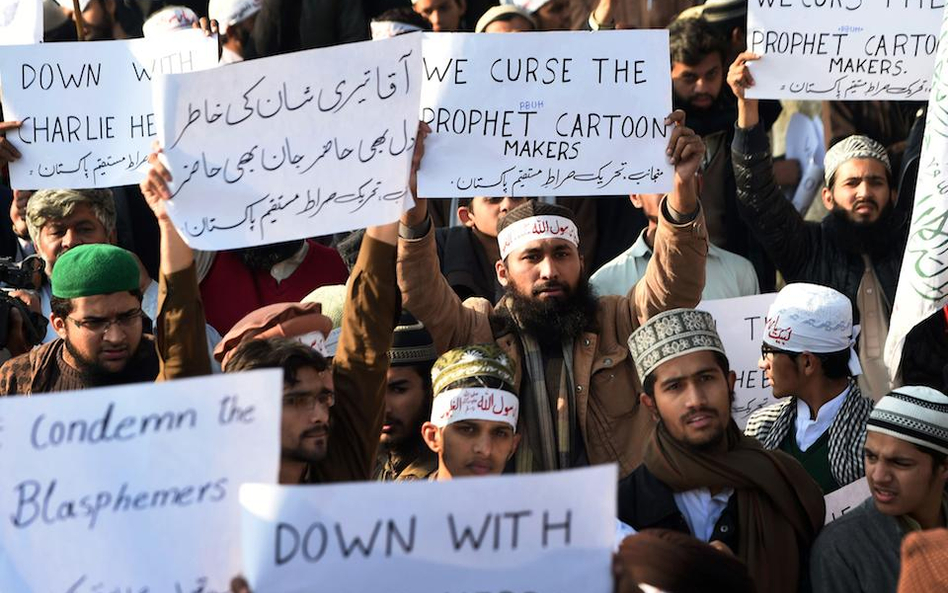 Pakistan demonstruje przeciwko "Charlie Hebdo"