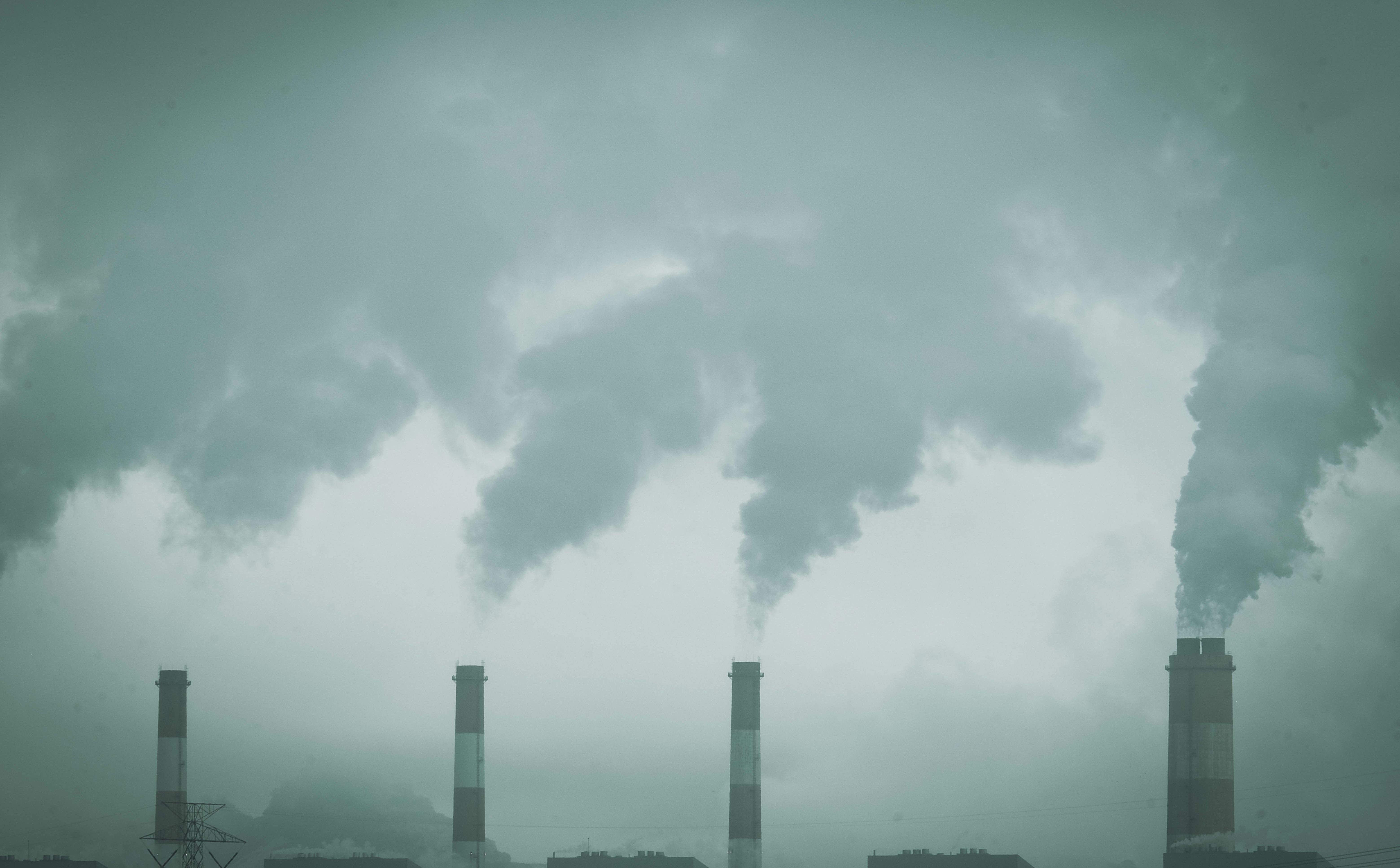 The government wanted to burn coal longer in older power plants. Brussels gave the go-ahead