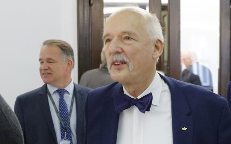 Janusz Korwin-Mikke ściągnął rodzinę do Sejmu